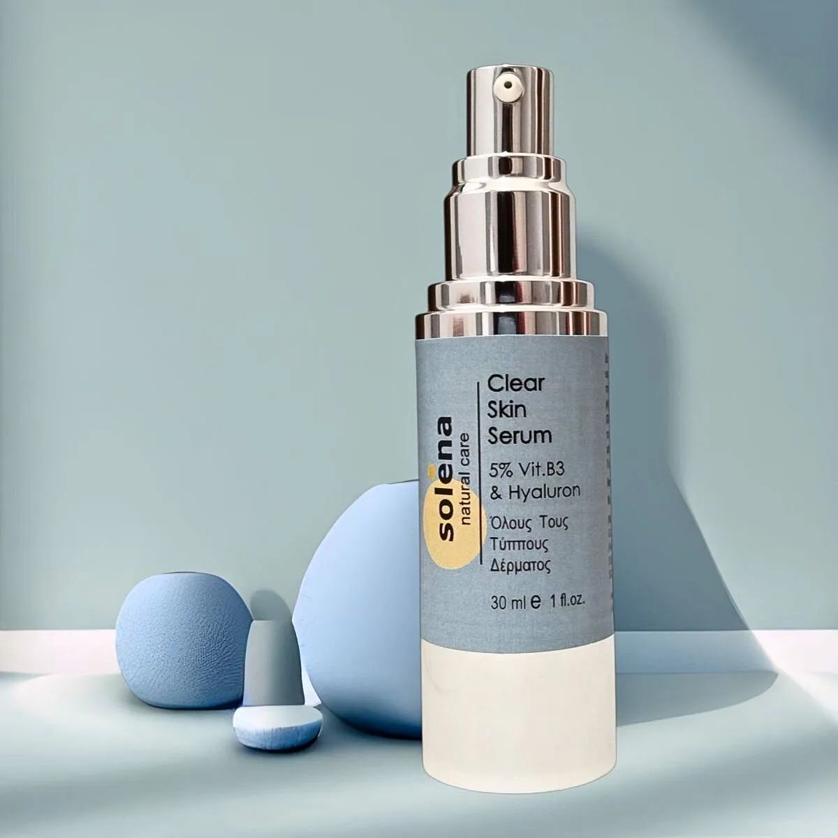 Ορός προσώπου για ομοιόμορφο δέρμα με βιταμίνη Β3 και υαλουρονικό οξύ, σε συσκευασία airless 30 ml